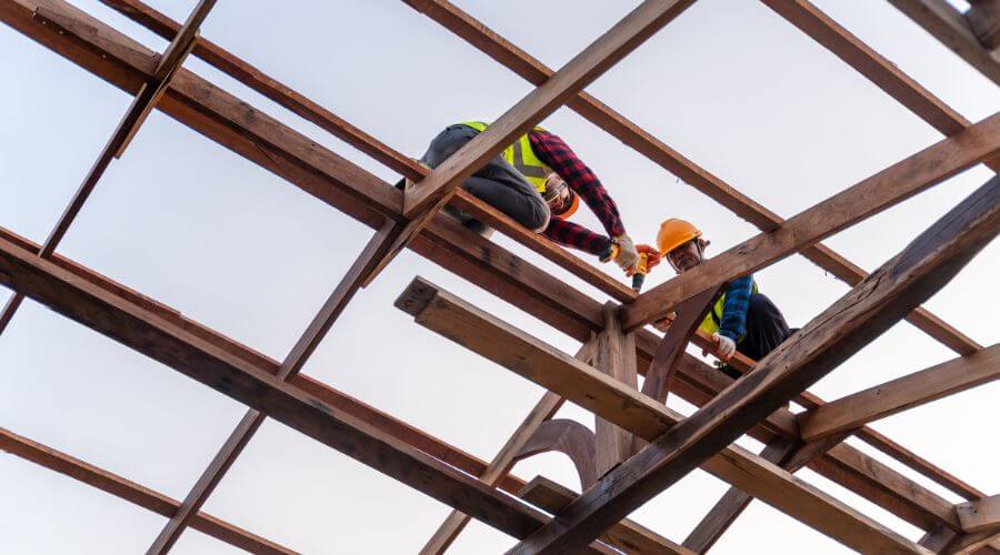 Expert new roof installation services in Fellsmere, FL